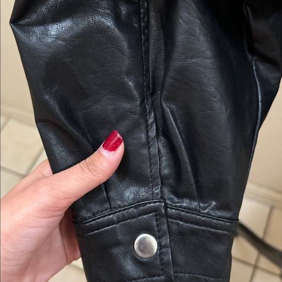 Wild Fable Size XL Faux Leather Jacket! - Picture 7 of 9